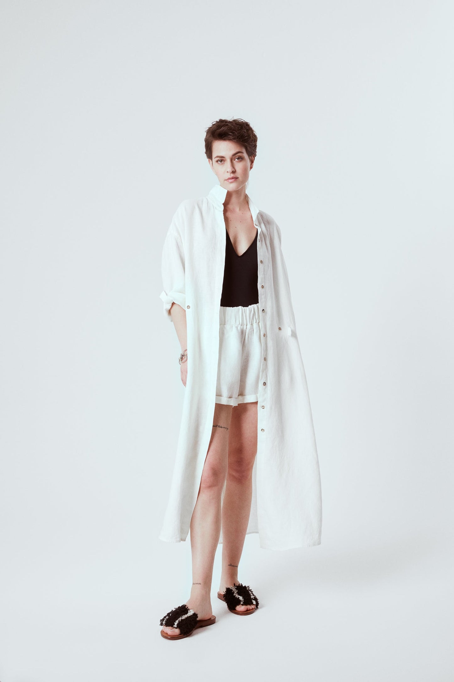 LINEN SHORTS