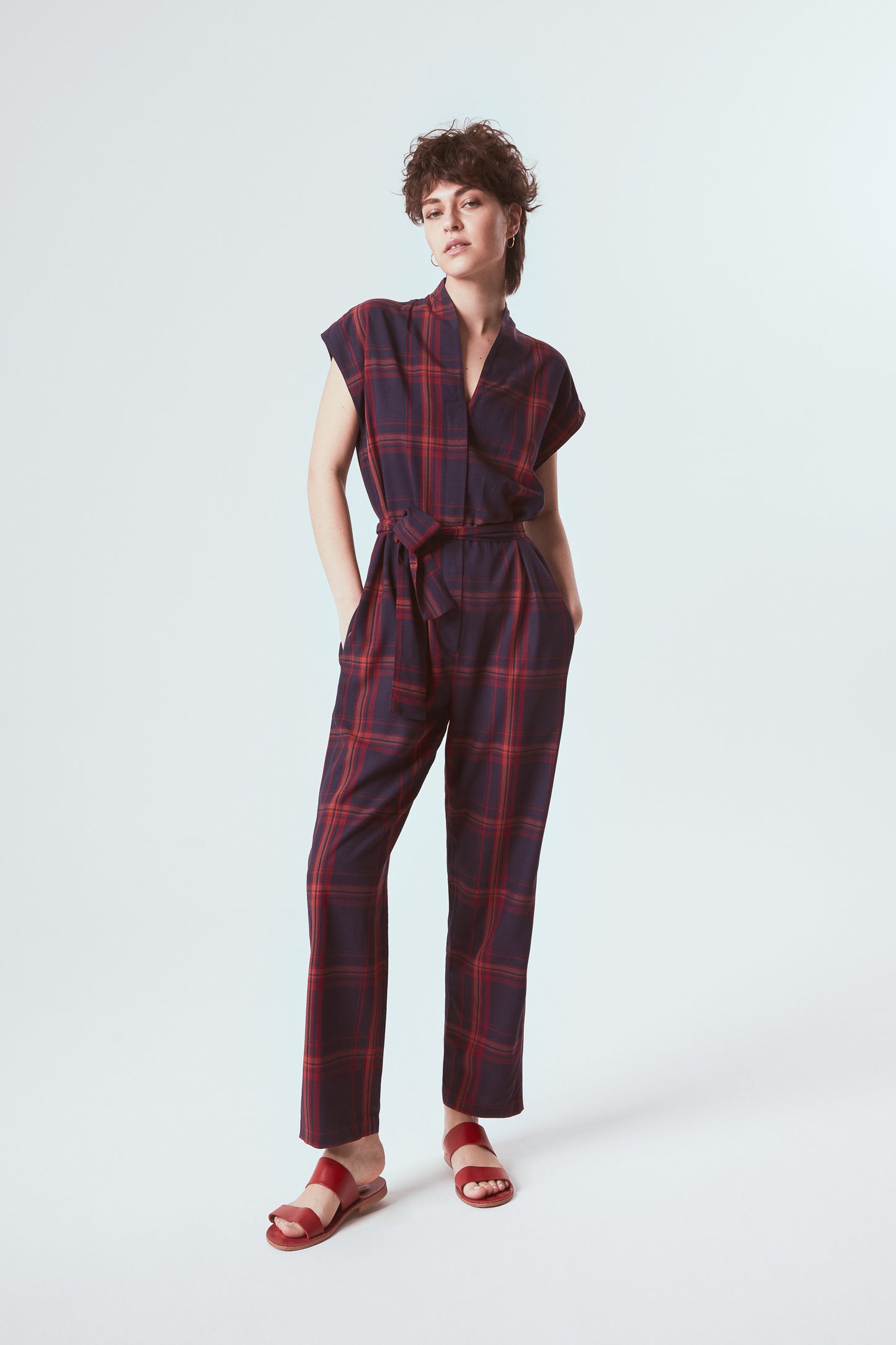 DAY TO NIGHT SLEEVELESS JUMPSUIT