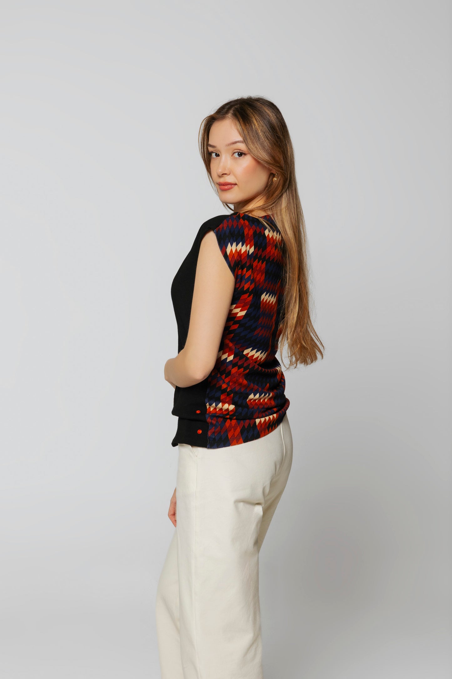DOUBLE-SIDED - ASYMMETRICAL COLLAR TOP